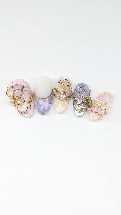 Nail art Iris
