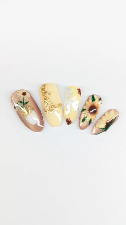 Nail art Tournesol